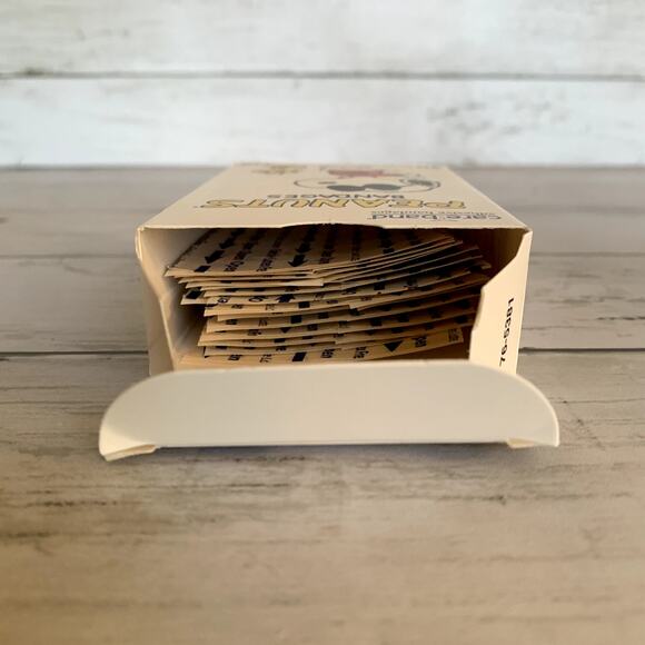 Peanuts 2011 Snoopy Joe Cool Bandages - Picture 6 of 6